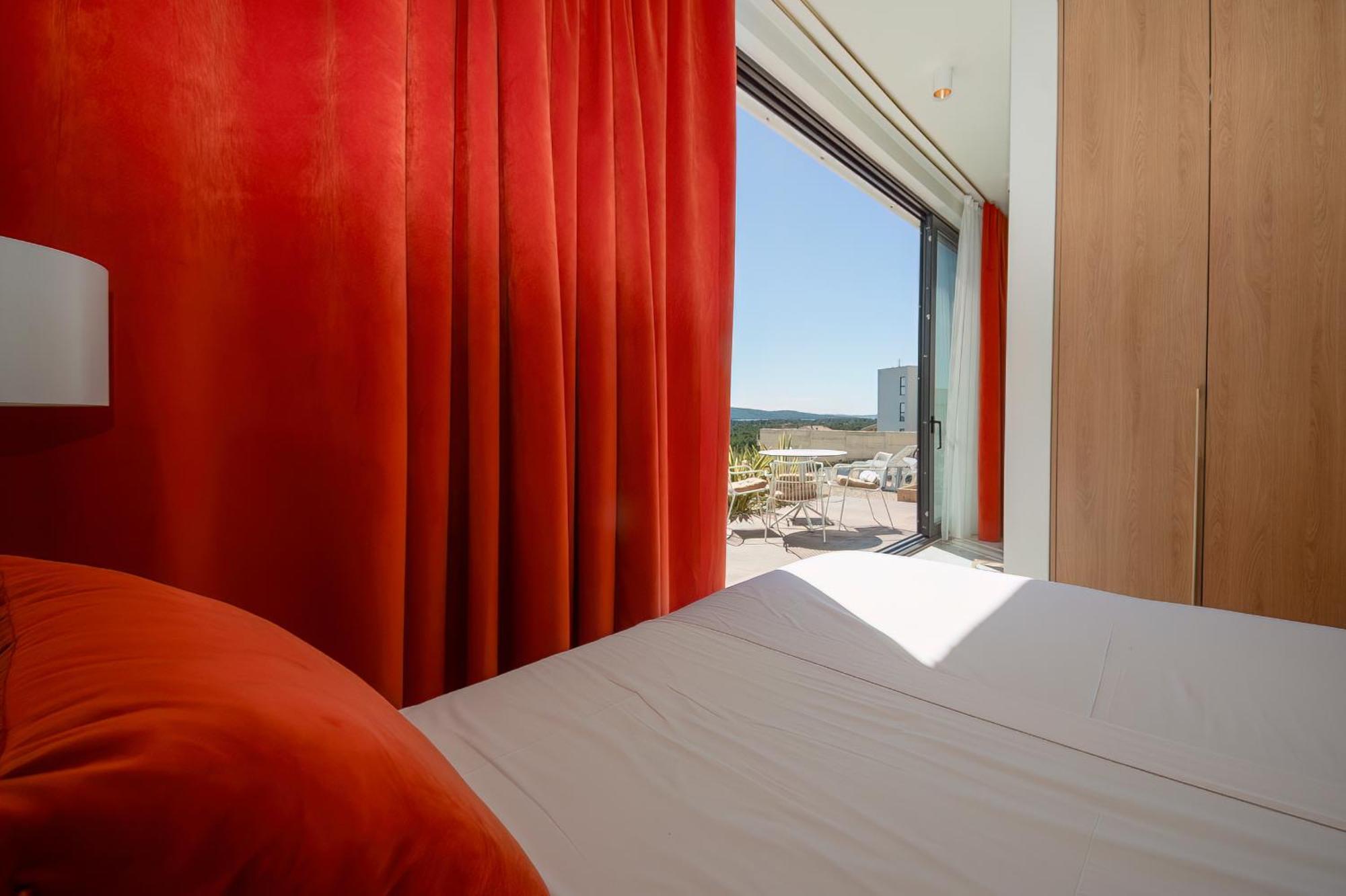 Mediterana Art Deco Resort (Adults Only) Sibenik Luaran gambar