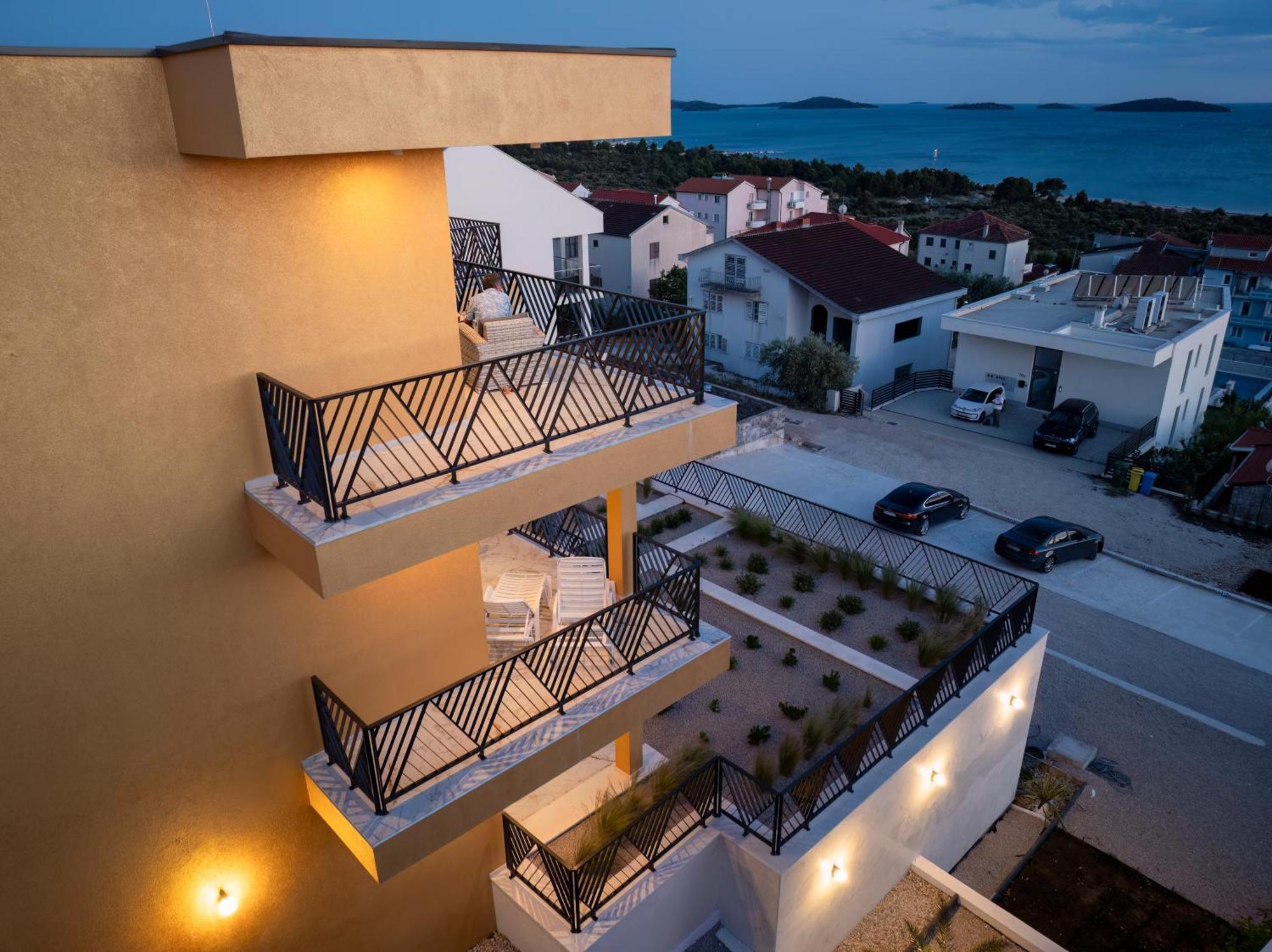 Mediterana Art Deco Resort (Adults Only) Sibenik Luaran gambar