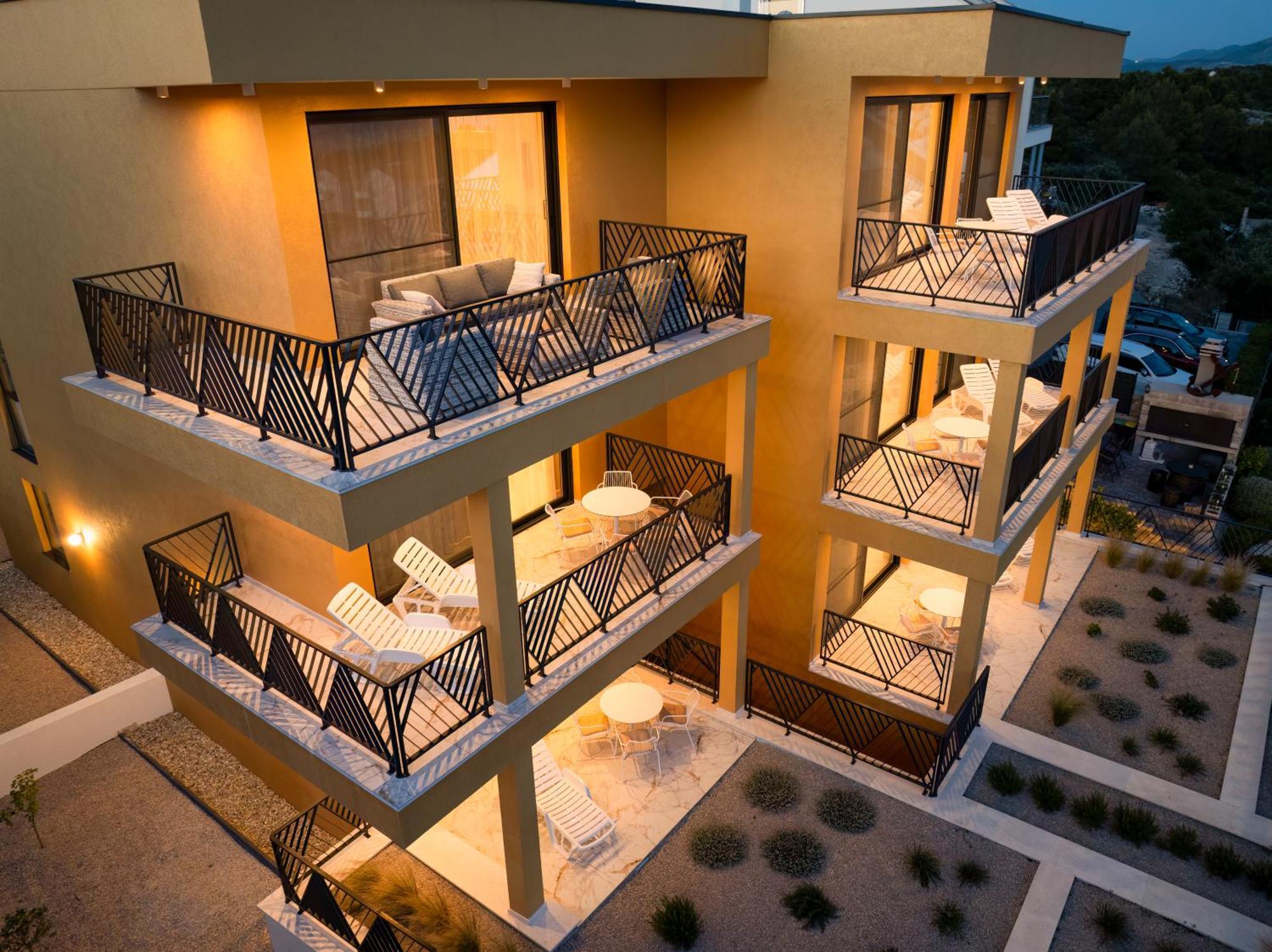Mediterana Art Deco Resort (Adults Only) Sibenik Luaran gambar